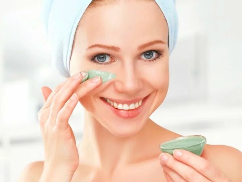 Applicazione maschera per lyceum